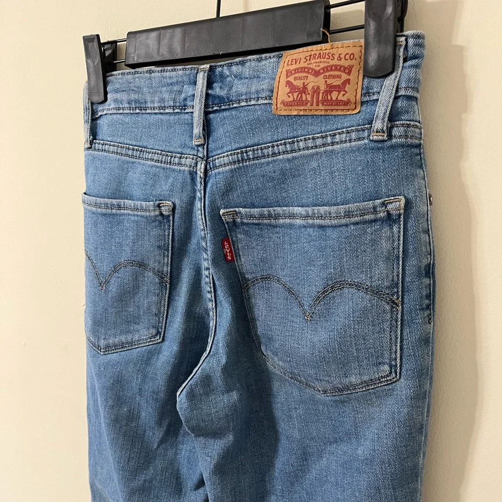 Levi's 721 High Rise Skinny Distressed Denim Jeans Size 24 - Picture 9 of 12